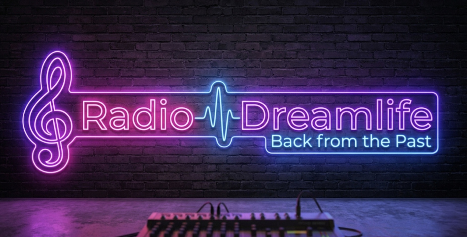 Radio-Dreamlife Logo